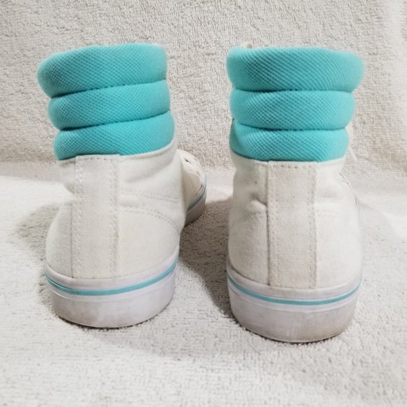 Lacoste white canvas running shoes - Picture 2 of 6